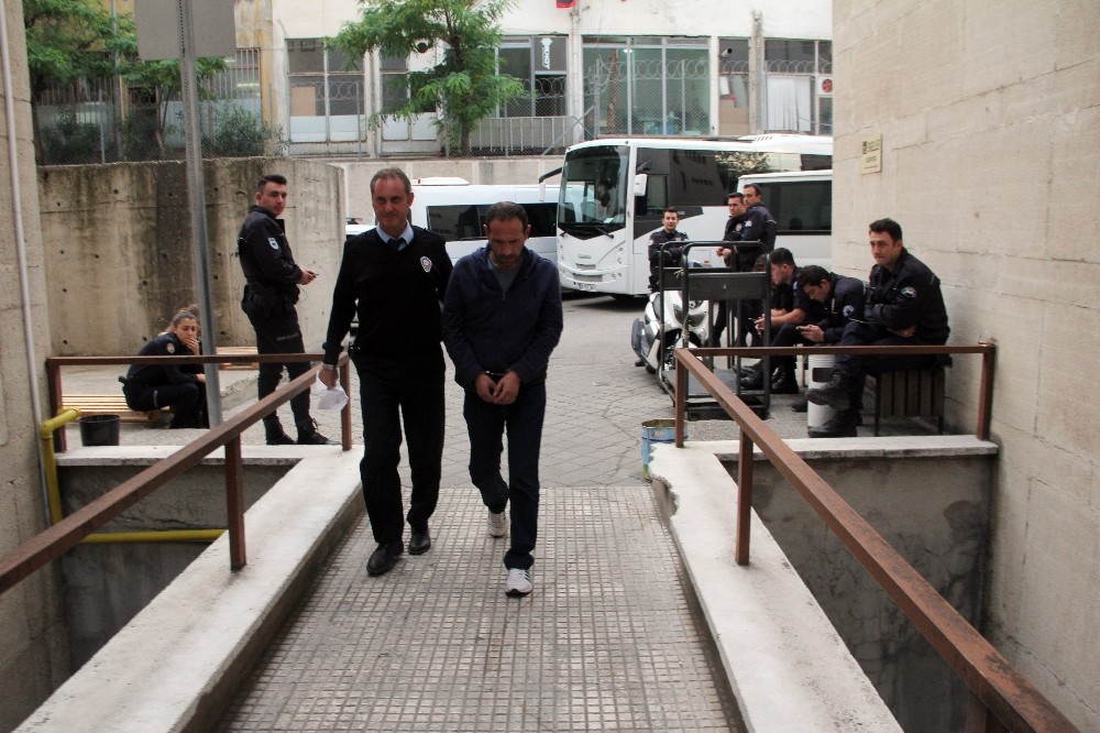 Karısını Bıçaklayan Şahıs Tutuklandı