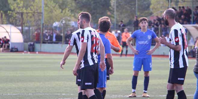 AKHiSARSPOR’DA MORALLER YERiNDE