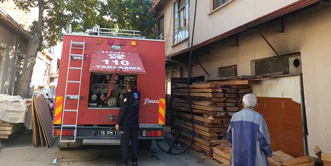 SANAYiDE YANGIN PANiĞi