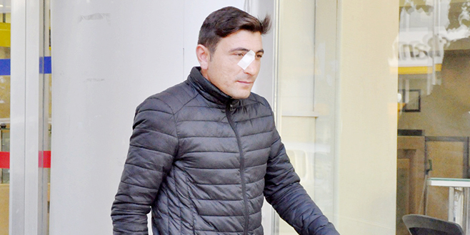 EVRAK BIRAKMAK iÇiN GiTTi SALDIRIYA UĞRADI