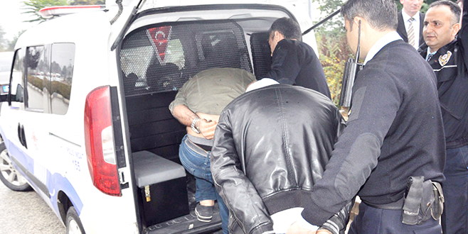 SAHTE ALTIN SATMAYA ÇALIŞAN 5 KİŞİ ADLİYEYE SEVK EDİLDİ