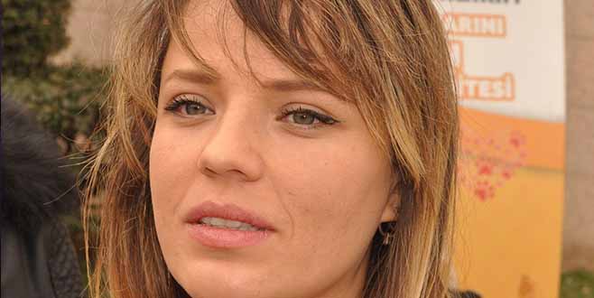 İNSANLIĞIN NEREYE GİTTİĞİNİ  SORGULUYORUM