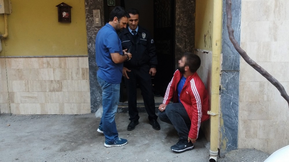 Madde Bağımlısı Genç Ailesine Kızdı, Kendini Odaya Kilitledi