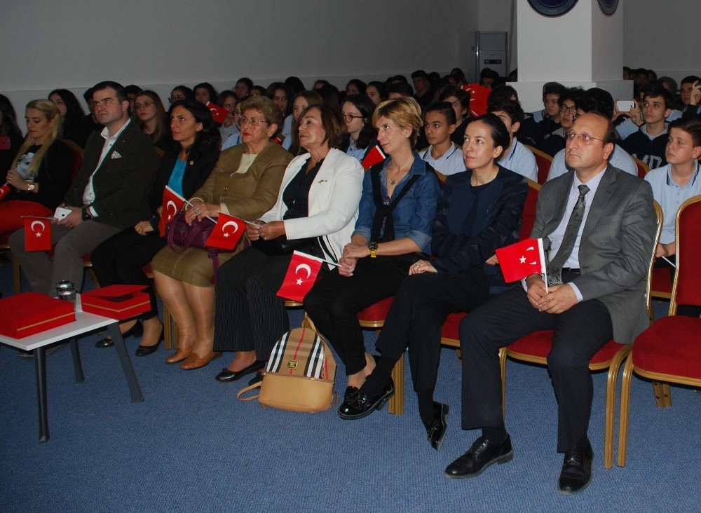 Mavi Deniz Anadolu Lisesinde Cumhuriyet Coşkusu