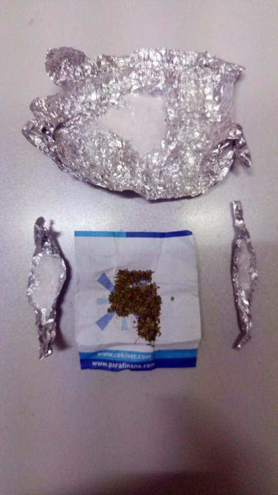 Narko-Tem Whatsapp İhbarı İle 8 Kişi Gözaltına Alındı