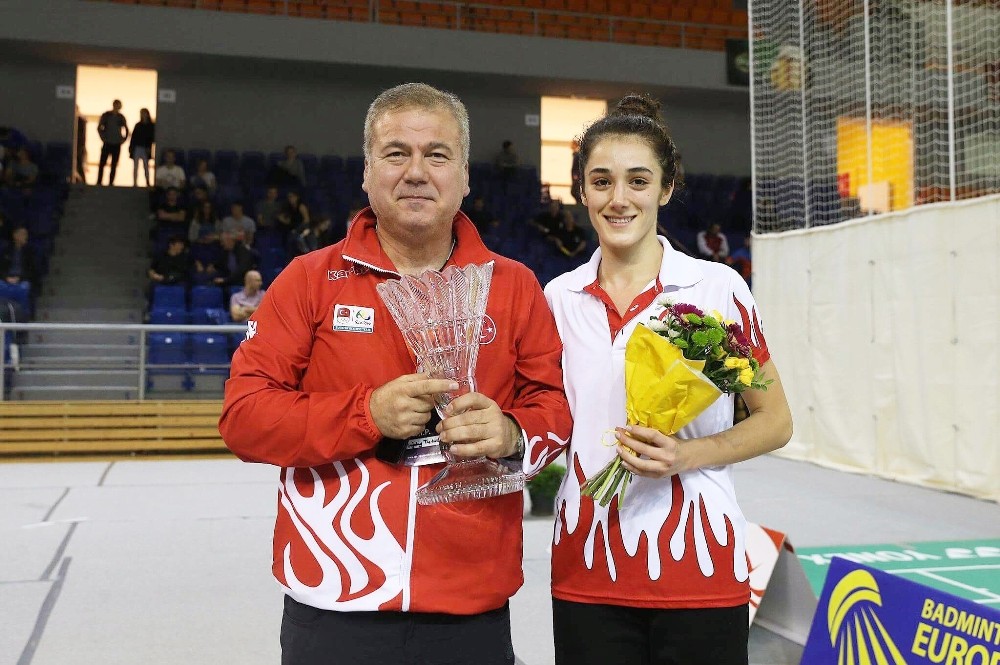 Neslihan Olimpiyat Yolunda