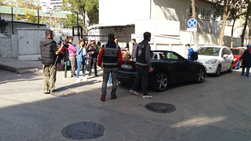 Okul Önlerinde Sıkı Denetim