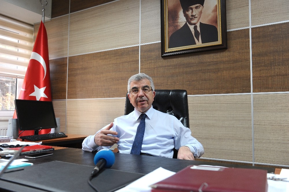 (Özel Haber) Uludağ Üniversitesi Uluslararası İlişkiler Bölüm Başkanı Prof. Dr. Tayyar Arı: