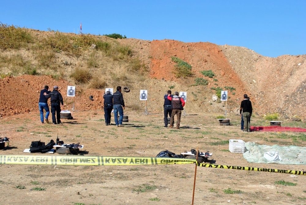 Polisler Hedefi 12Den Vurdu