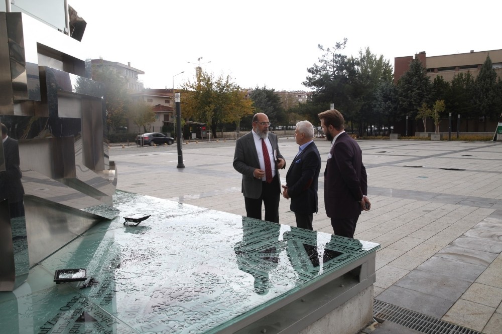 Şiir Kulesinden Şiirler Yankılanıyor