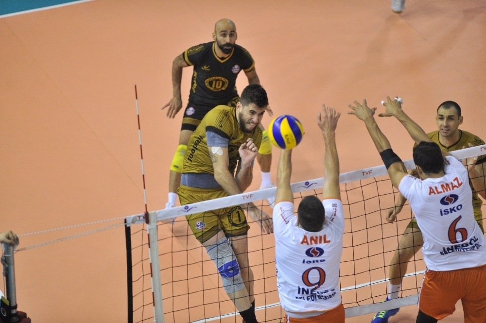 Voleybol Efeler Ligi: İnegöl Belediyespor: 3 – Jeopark Kula Belediyespor: 1