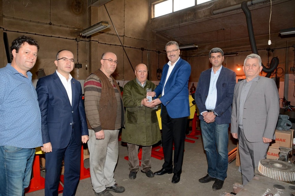 50 Yıllık Sanayi Esnafına Ödül