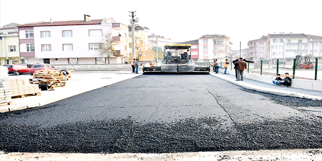 ASFALT ÇALIŞMALARI DEVAM EDiYOR