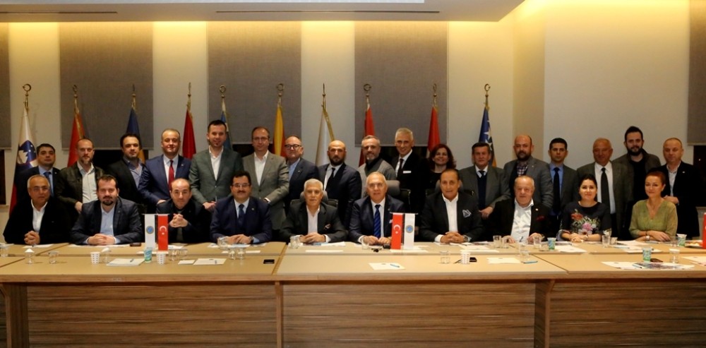 Bozbey: “Balkan Ülkeleriyle Bağlarımızı Güçlendirmeliyiz”