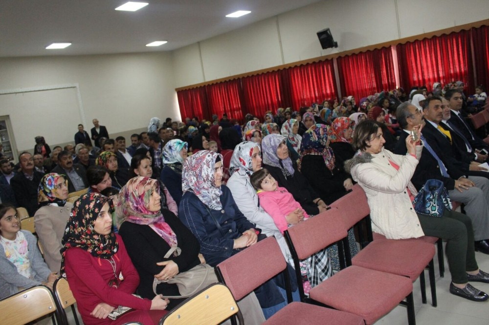 Bursa Kent Konseyiden Harmancıka Eğitim Desteği