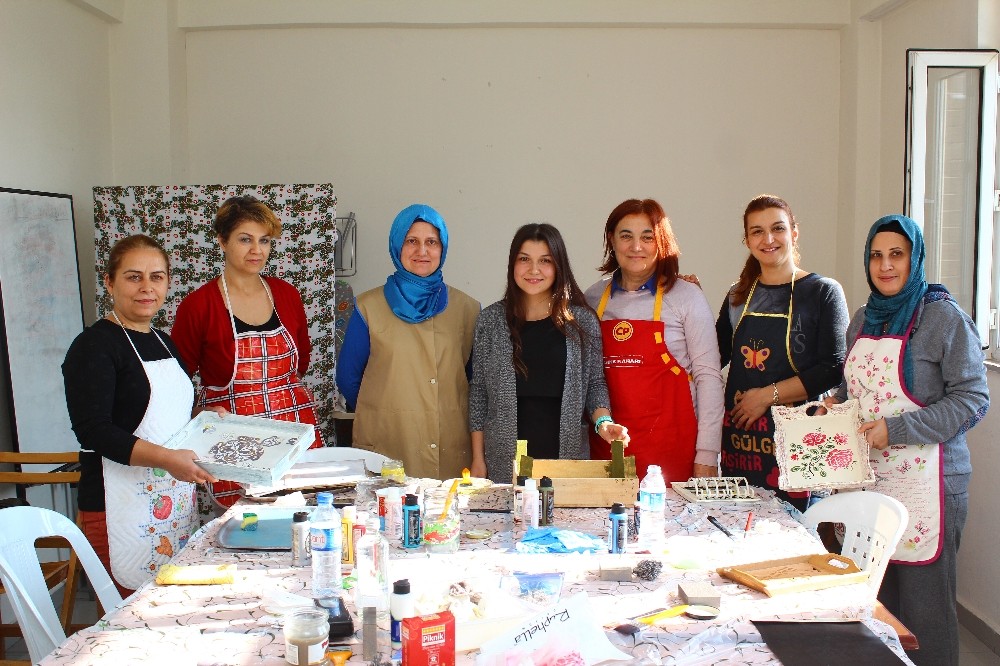 Eski Eşyalar Sanata Dönüşüyor