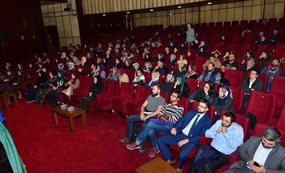 Genç Kalemler Yıldırımda Buluştu