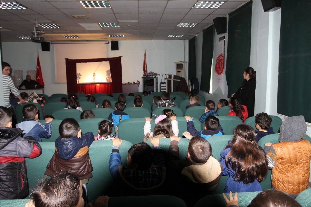 Gürsulu Miniklerin Karagöz Keyfi