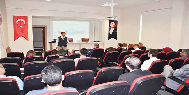 UZLAŞTIRMA EĞiTiMiNDE SERTiFiKALAR VERiLDi