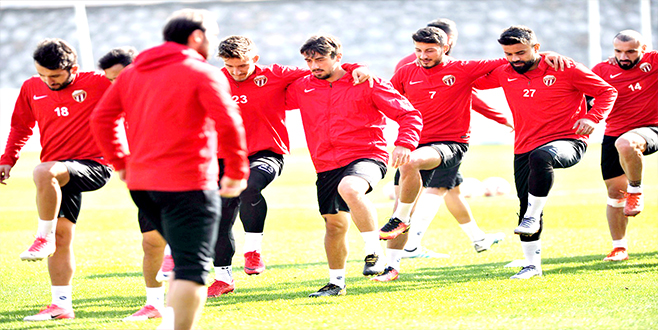 YUKARIDA KALMAK iSTiYORUZ