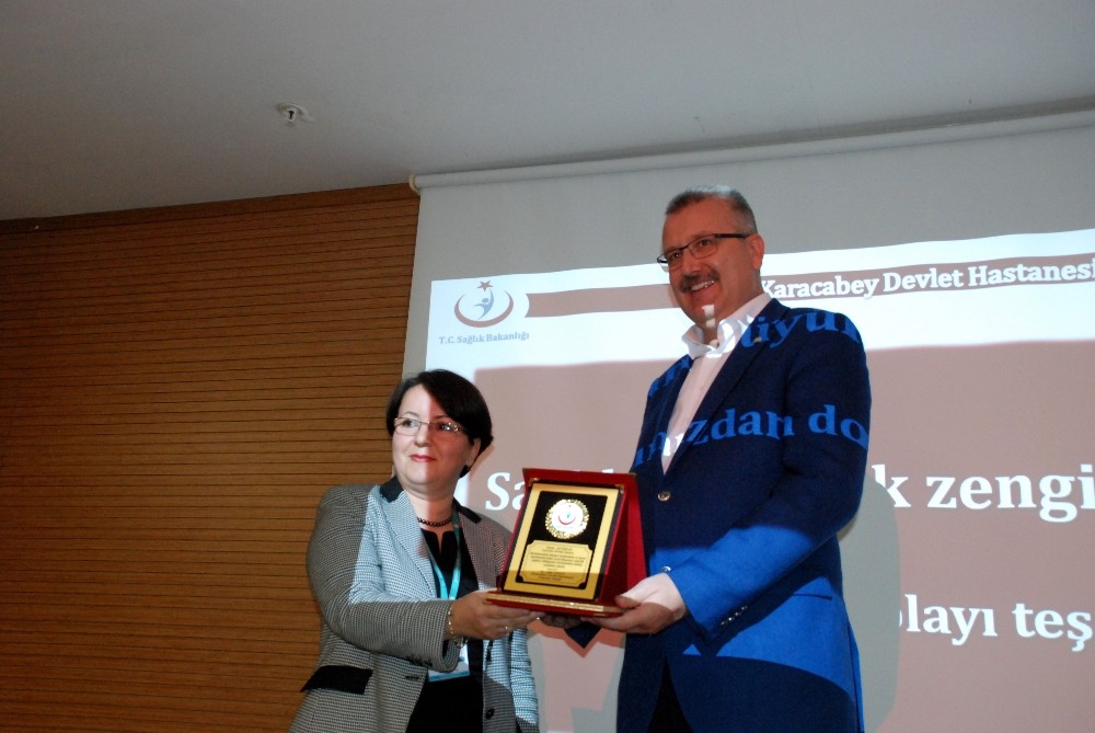 Hastaneye Yardım Yapanlara Plaket