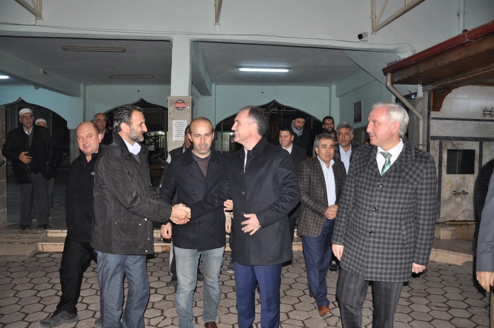 İnegölün Yeni Başkanı İshakpaşa Türbesinde Dua Ederek Göreve Başladı