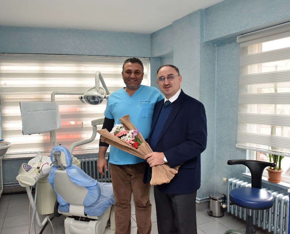 Kurtulandan Diş Hekimlerine Kutlama Ziyareti