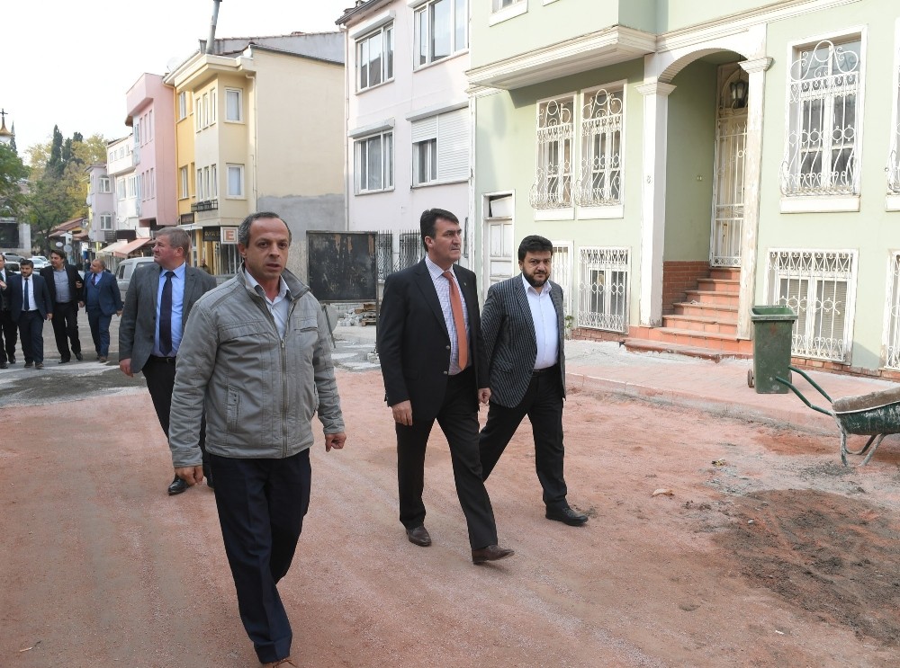 Muradiye Mahallesinin Yolları Yenileniyor