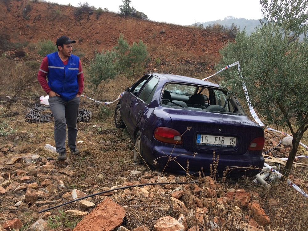 Otomobil Tarlaya Uçtu: 1 Ölü
