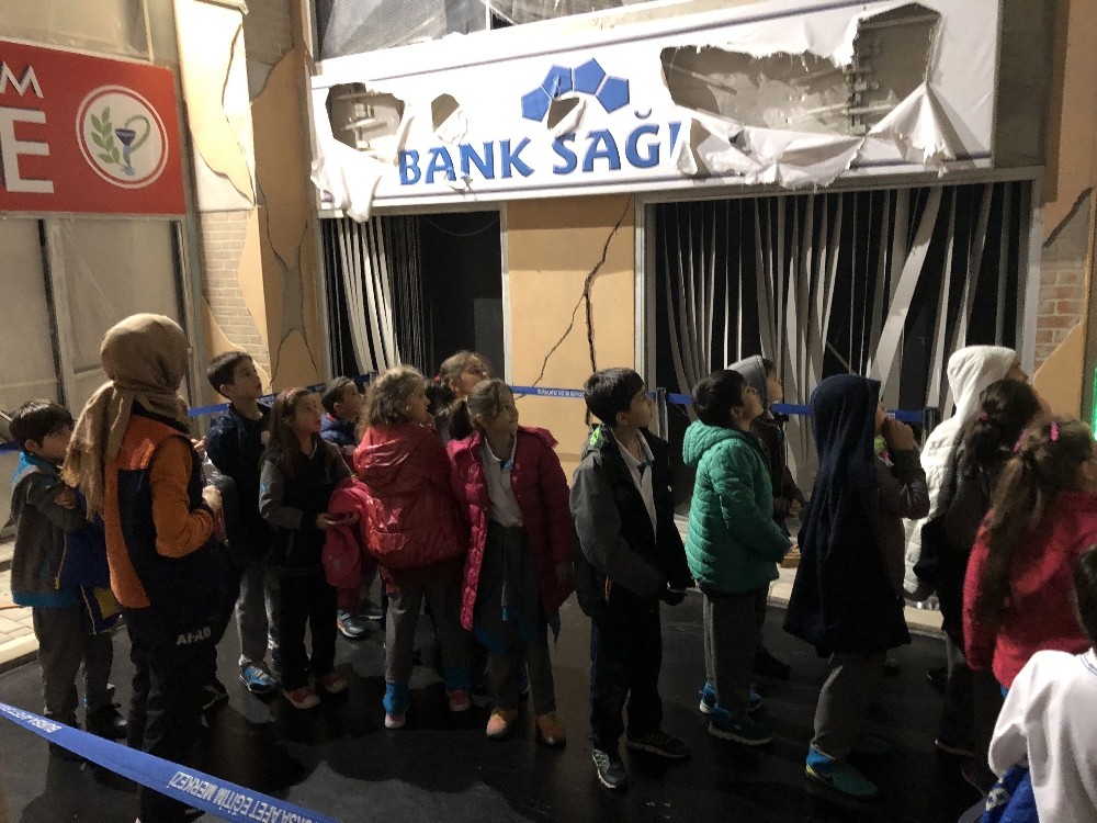 Teknoloji Fen Okulları Afet Eğitim Merkezinde