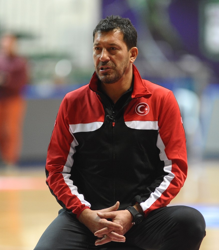 Ufuk Sarıca: “Bu Sistemde Oyuncular Karar Vermek Zorunda Bırakılıyor”