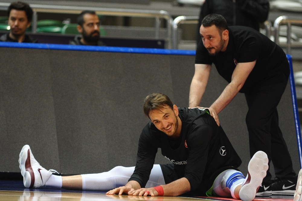 Ünlü Basketbolcu Semih Erdenden Rasim Ozan Kütahyalıya Tepki
