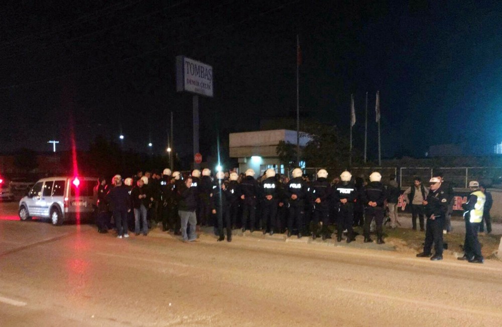 Üst Geçit İsteyen Vatandaşlardan Eylem