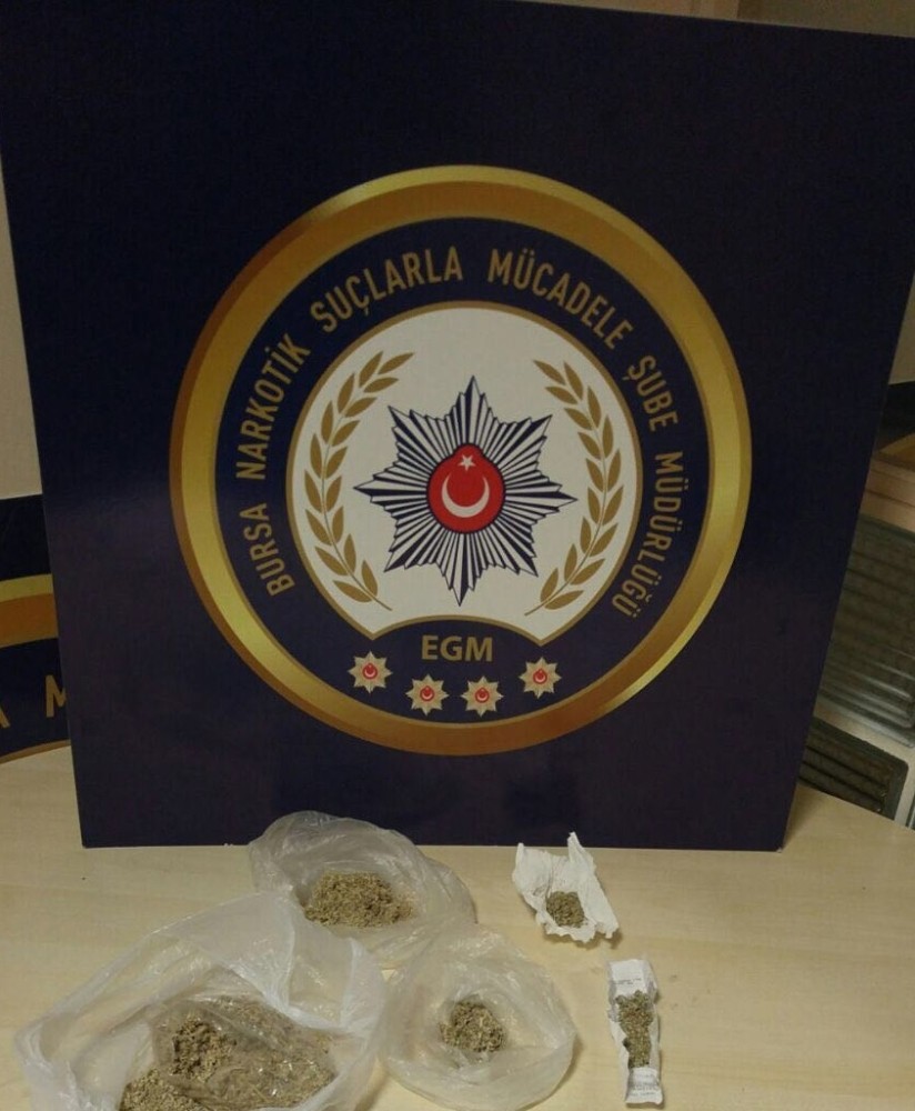 Uyuşturucu Taciri Yakayı Ele Verdi