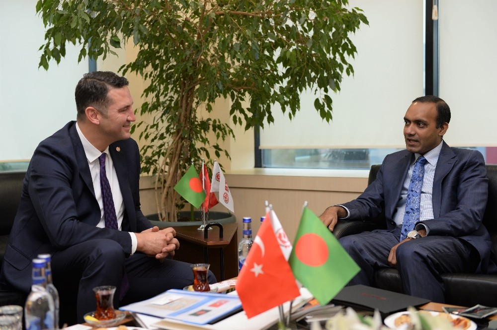 180 Milyonluk Bangladeş Türk Firmaları Bekliyor
