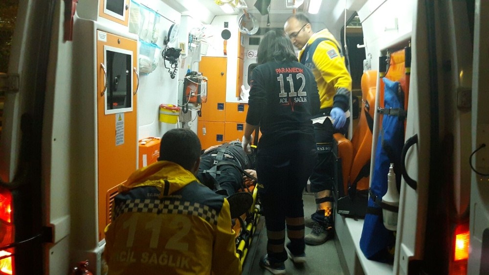 Anayolda Yarış Kazayla Sonuçlandı