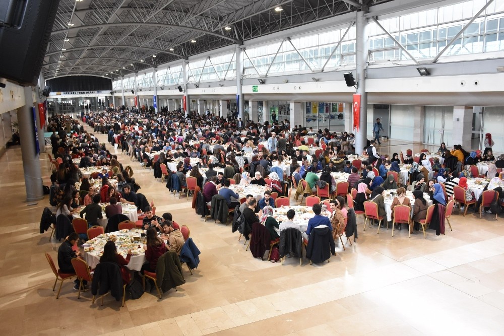 Başkan Aktaştan Gençlere Yol Haritası