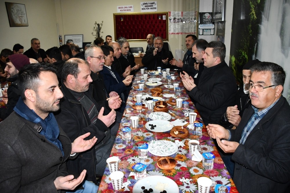 Bereket Sofrası Çinili Camide Kuruldu