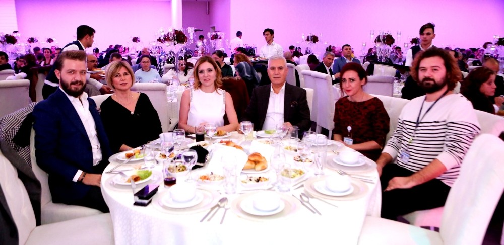 Bizim Evde Kuruluş Yıl Dönümü Coşkusu