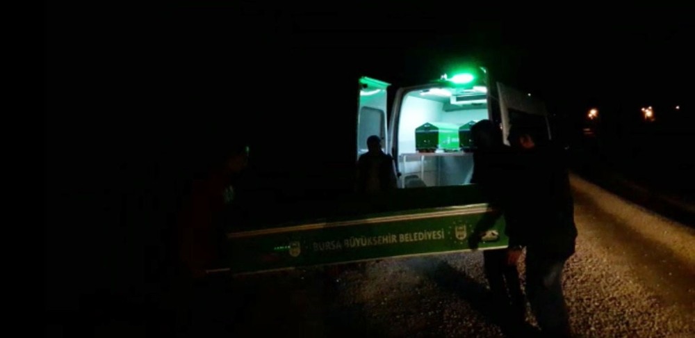 Düğün Gününde Kocası Tarafından Öldürülen Kadın Toprağa Verildi