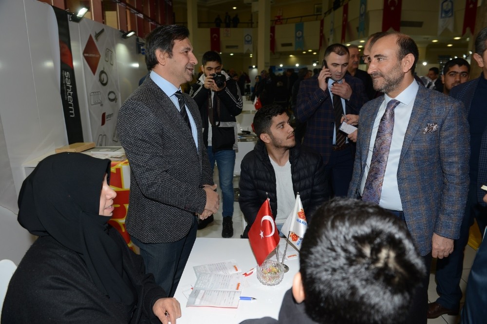 Ekonomik Kalkınma Hamlesi Yıldırımı Geleceğe Taşıyor