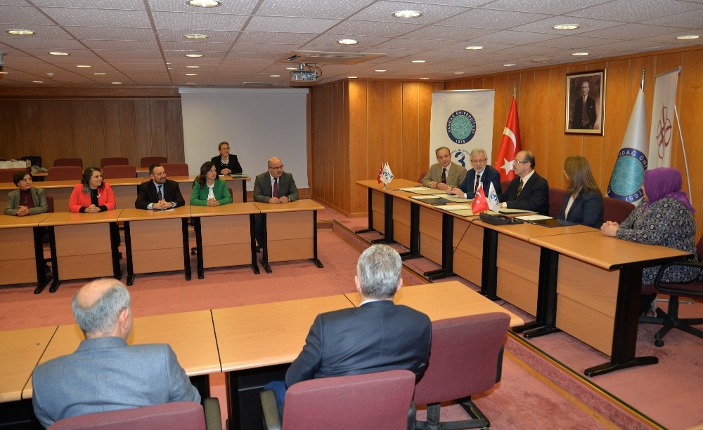 Geleceğin Sağlıkçılarına ‘Hayat Bursu