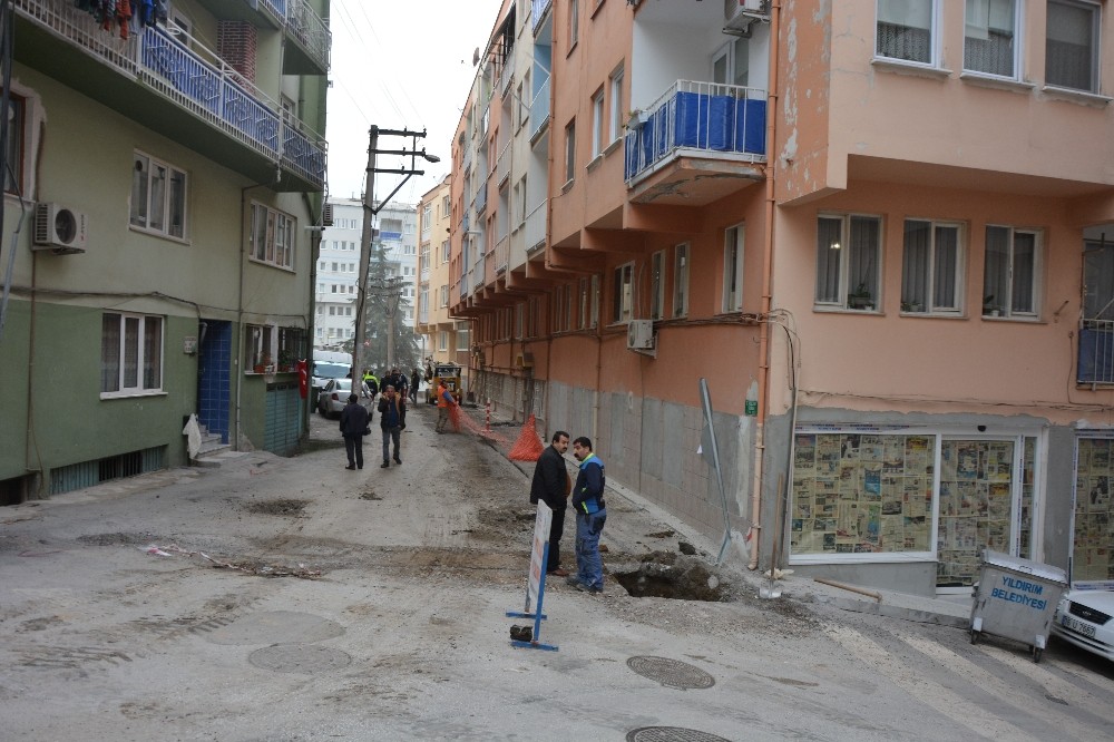 İnternet Kazısı İki İlçeyi Susuz Bıraktı