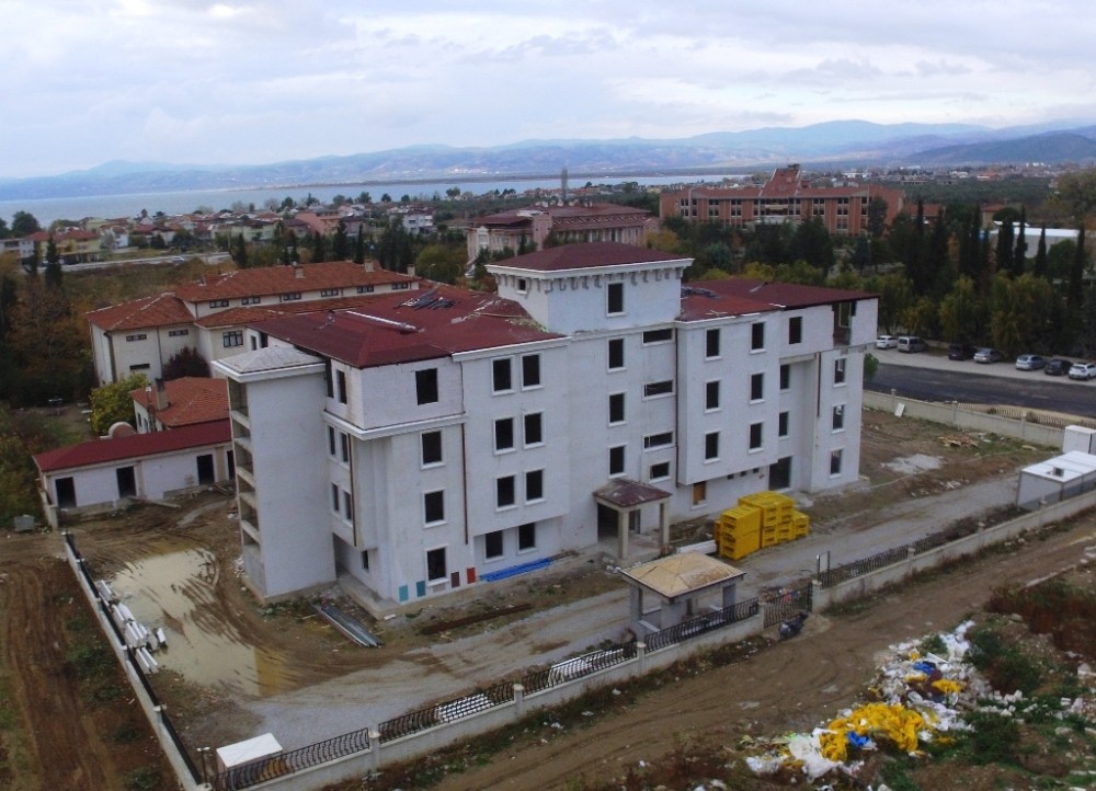 İznik Huzurevinde Yaşlılar Aileleriyle Beraber Kalacak