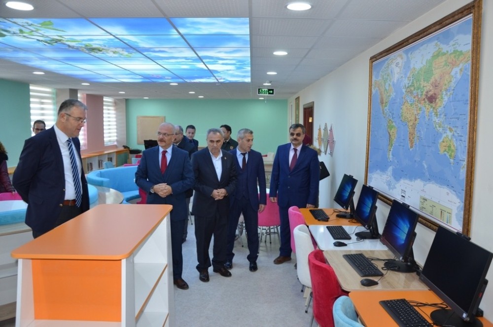 İznikte “Z” Kütüphane Açıldı