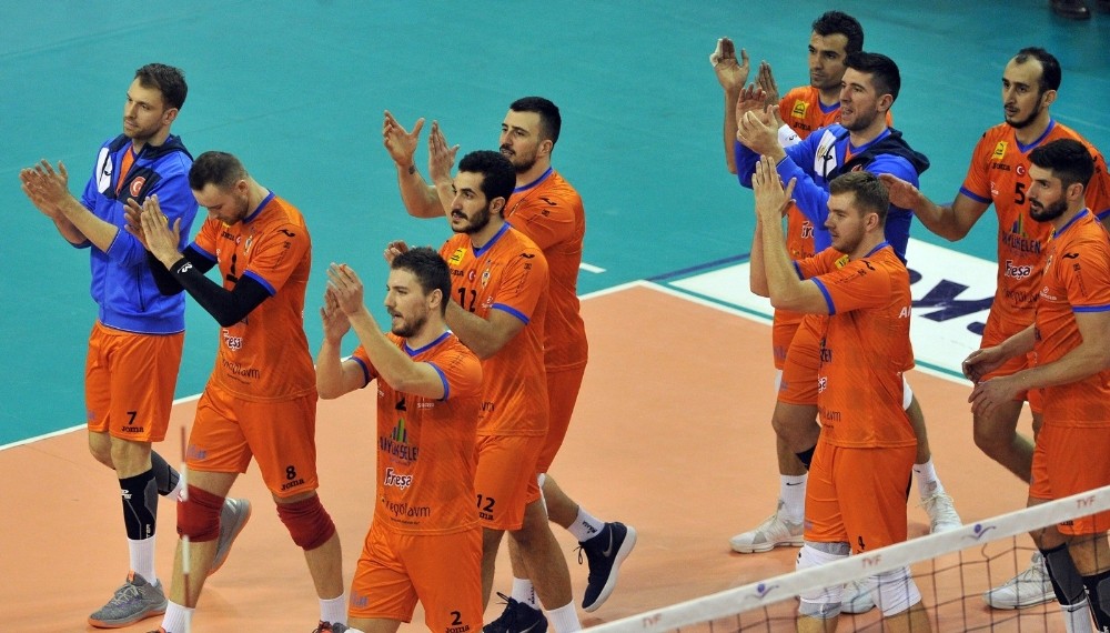 Kupa Voley: İnegöl Belediyespor: 3 – Afyon Belediye Yünyaş: 2