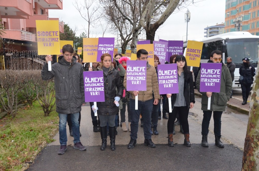 Öldürülen Üniversiteli Zülal İçin Yürüdüler