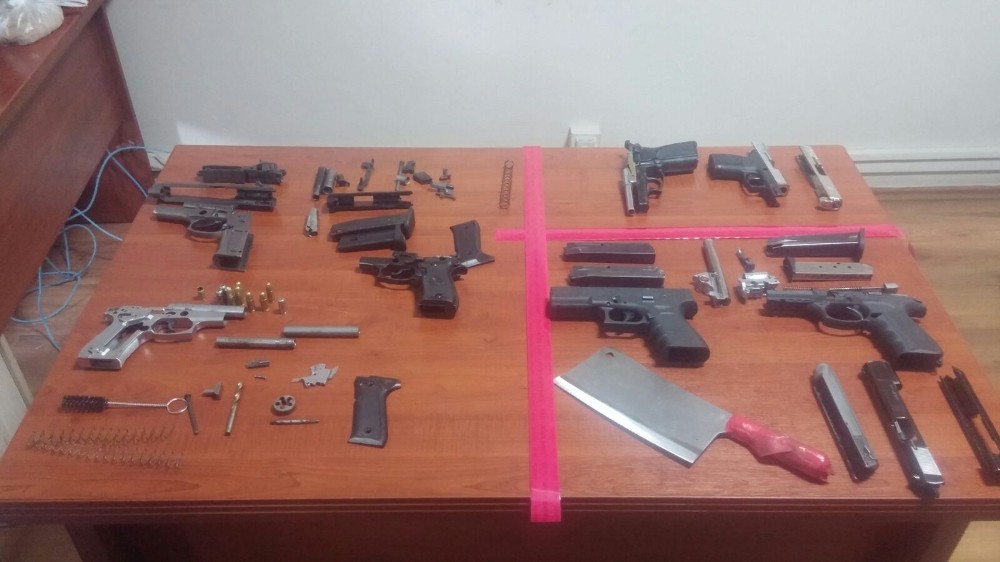 Oto Tamirhanesinde Silah Üretmişler