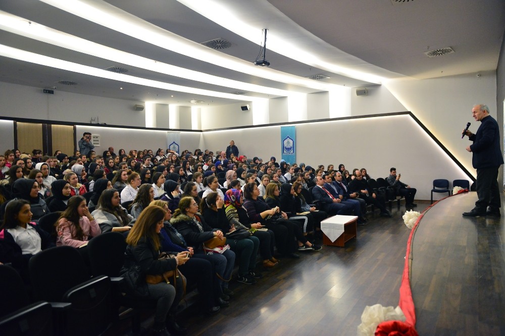 Şimşirgil: “Tarihimiz Kadar Destanlarımızı Da Kaybettik”