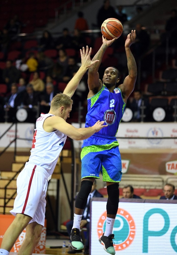 Tofaş, Pınar Karşıyaka Deplasmanında